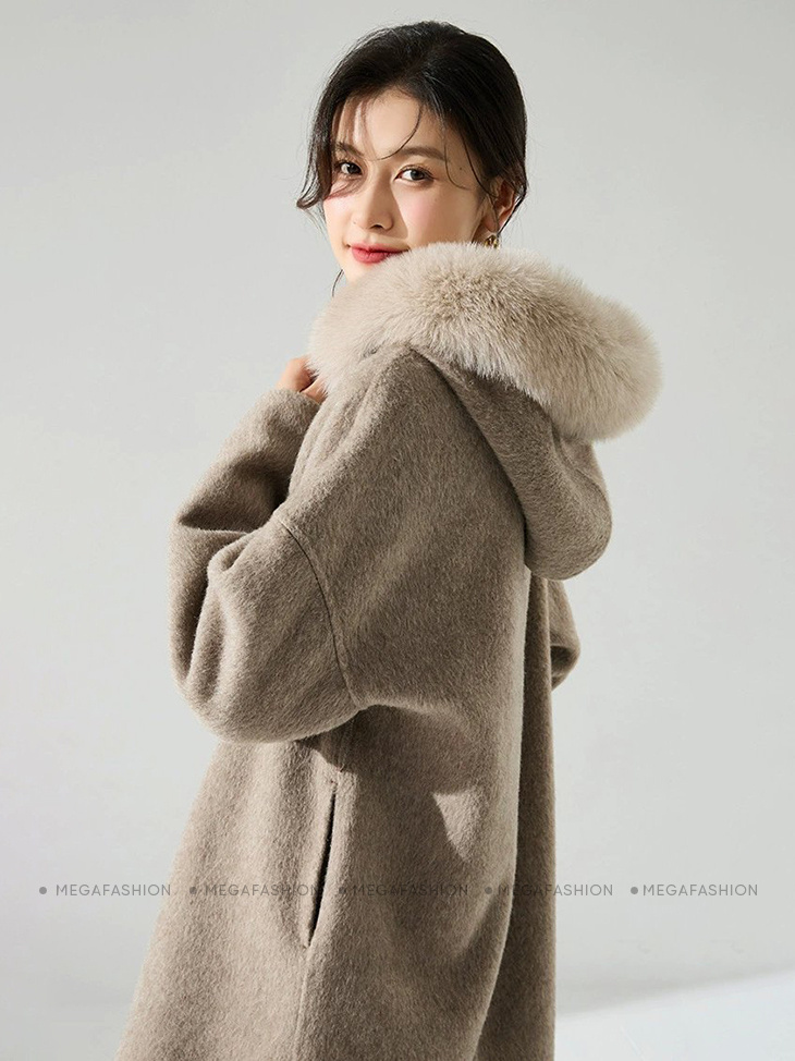 Khó item nào có thể 'soán ngôi' áo khoác lông cừu vì sự ấm áp đáng yêu